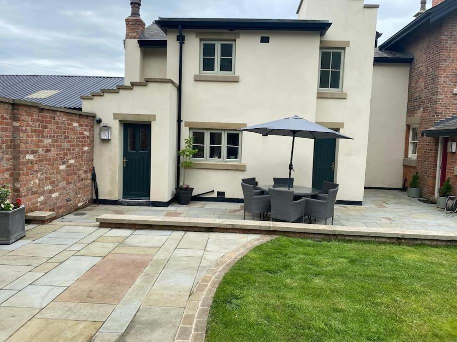 The Bothy Cottage Lytham St Annes Exteriör bild